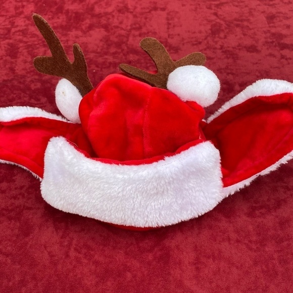 For the dear “ Deer” in your life! velvet Christmas infant cap NWOT #HB UP - Picture 4 of 4
